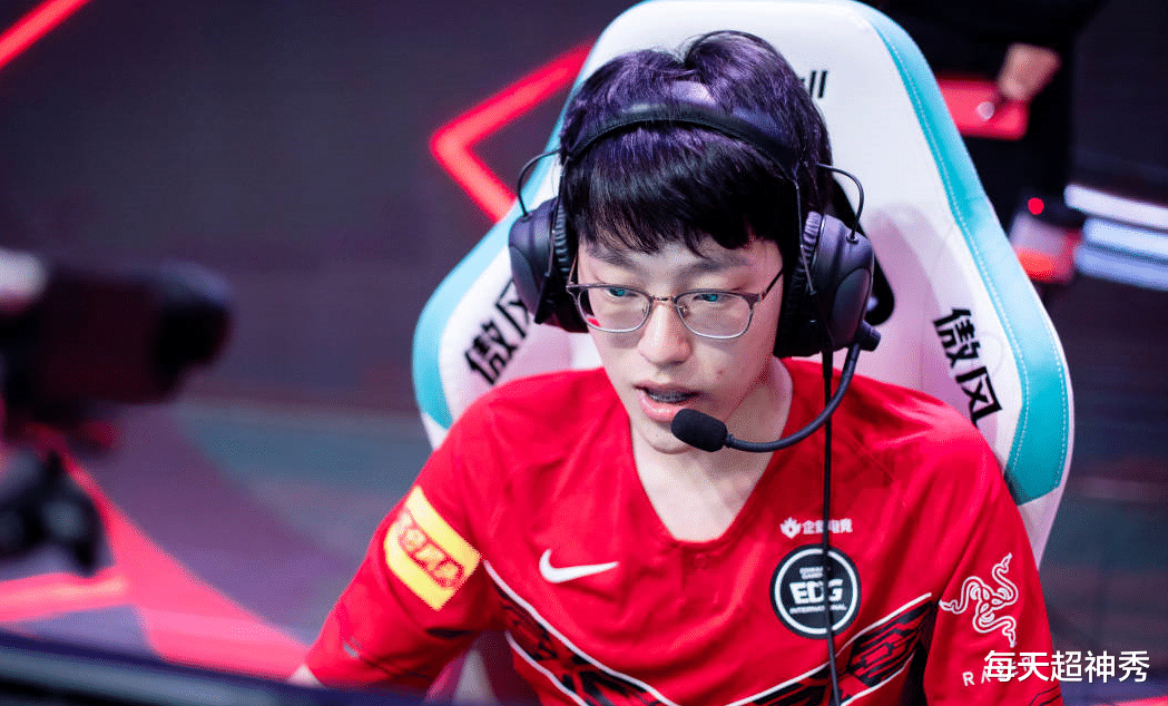 PG游戏-爆冷首场状态出色，MAD观众沸腾！，Ning重返赛场赛场气氛高涨(周深淘汰后现场失控)