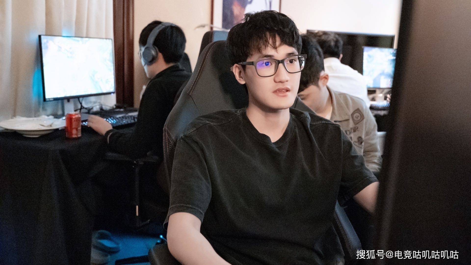 PG游戏- 张志磊vs卡巴耶尔比赛回放 