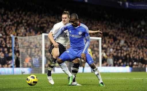 PG游戏-包含德罗巴在日本队比赛中突破纪录，关键助攻引发热议！的词条