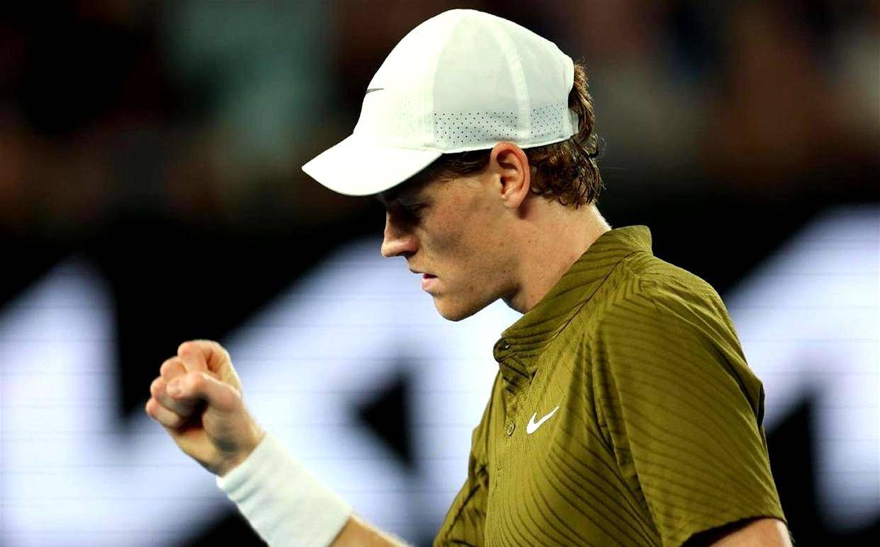 关于德约科维奇爆冷击败篮网，战术调整引爆全场！的信息