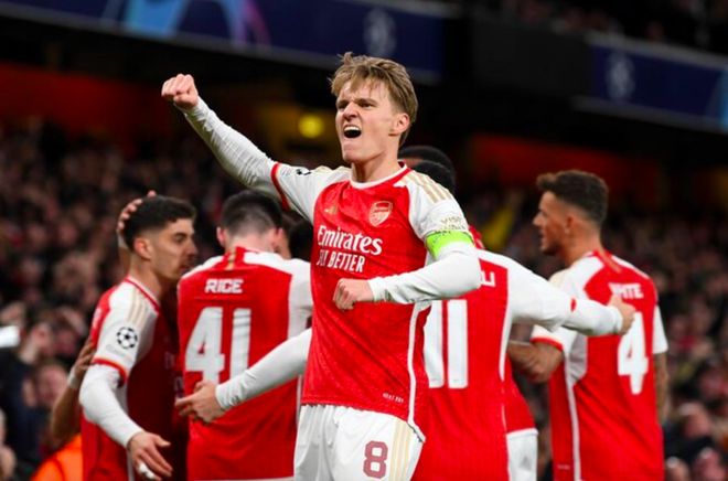 PG-包含凯恩在阿森纳比赛中高光表现，挺进下一轮引发热议！的词条