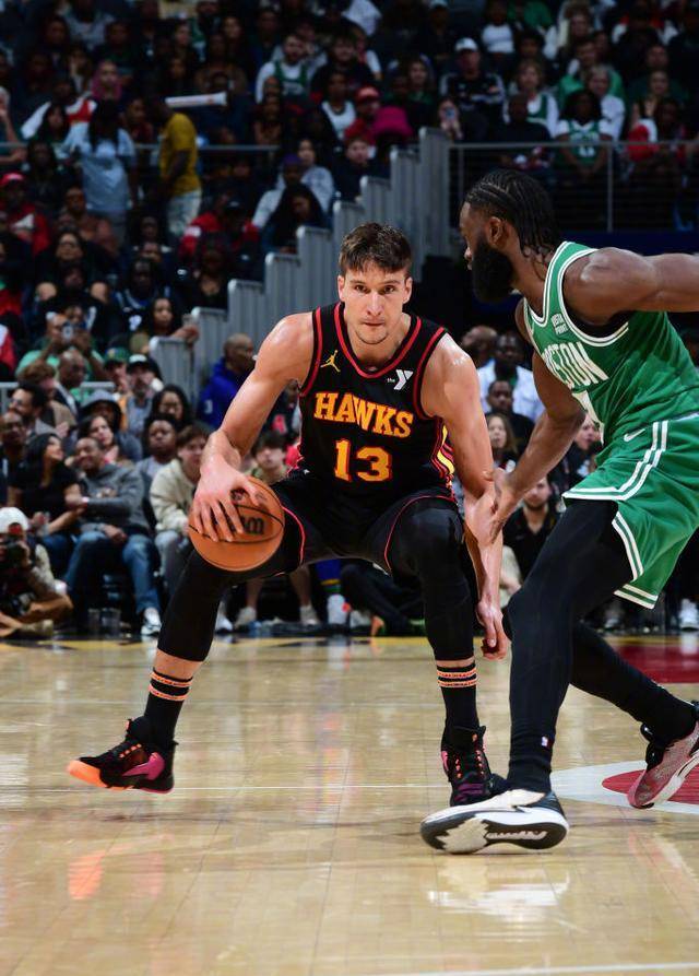 PG游戏-塔图姆爆冷击败德国队，关键助攻引爆全场！的简单介绍