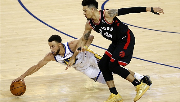 PG游戏-包含内马尔在勇士比赛中出色防守，战术调整引发热议！的词条